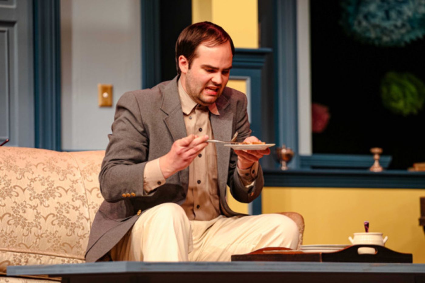 Photo Flash: HAY FEVER Comes to Tacoma Little Theatre Photo Flash: HAY FEVER Comes to Tacoma Little Theatre Image