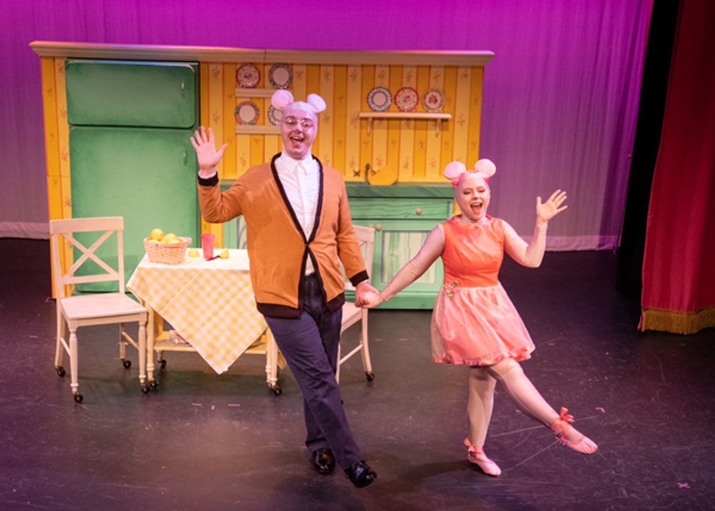 Photo Flash: Vital Theatre Company and HIT Entertainment Present ANGELINA BALLERINA  Image