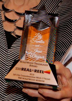 Lily Tomlin & Jane Wagner Trail-Blazers Award Photo