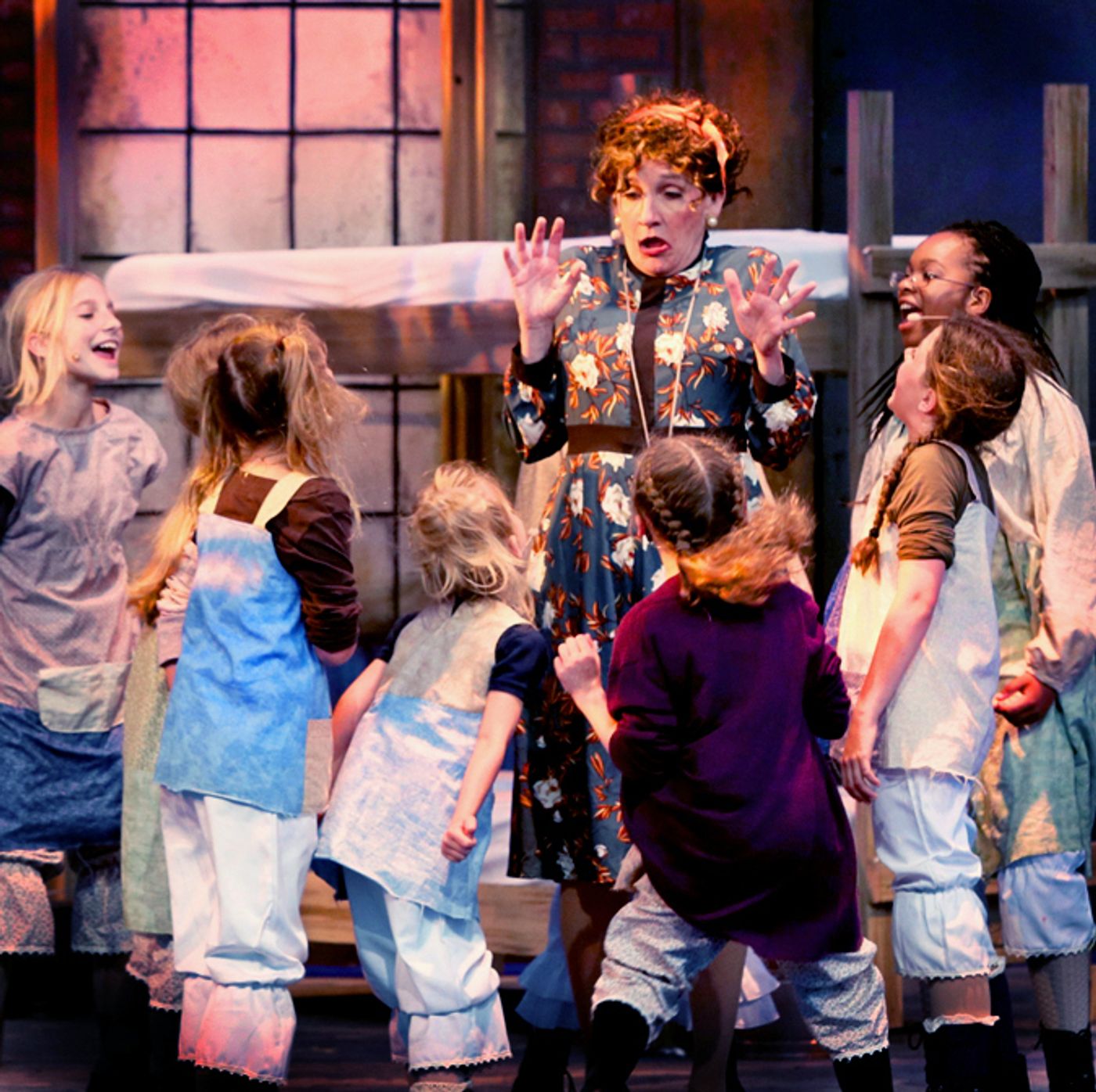 Review: ANNIE at Theatre In The Park  Image