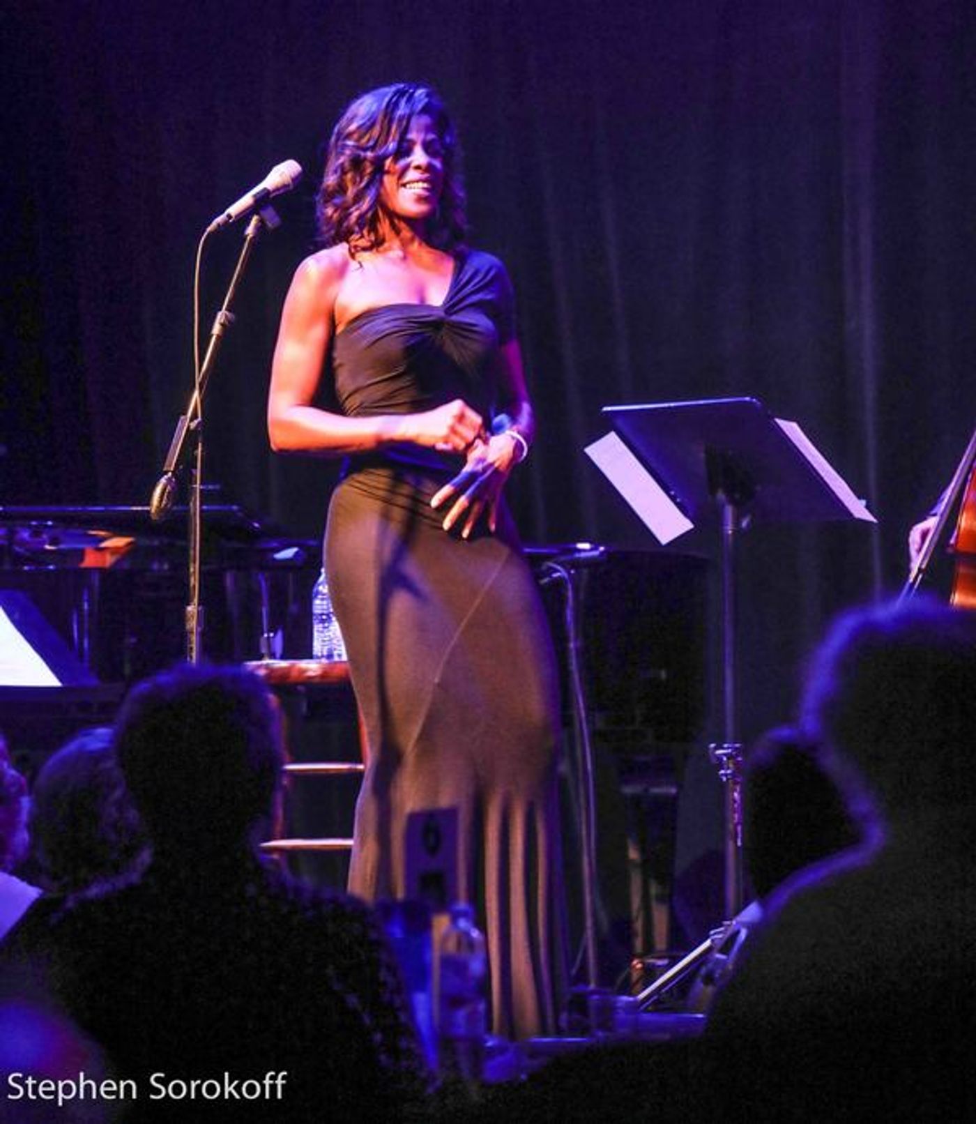 Photo Coverage: Nicole Henry Plays the Arts Garage  Image