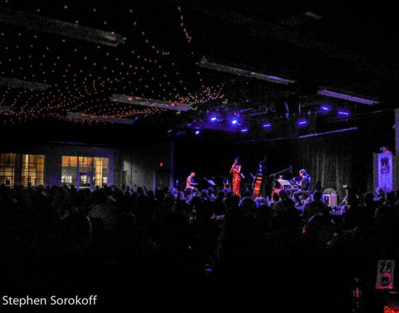 Photo Coverage: Nicole Henry Plays the Arts Garage  Image