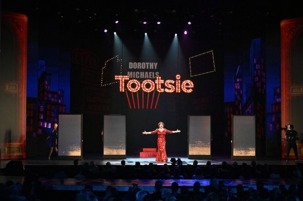 Photo Flash: Relive Broadway's Biggest Night! Highlights from the 2019 Tony Awards! — photo 25 of 33