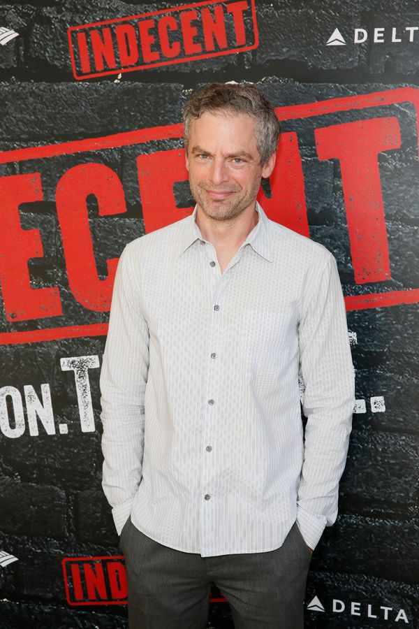 Justin Kirk  Photo