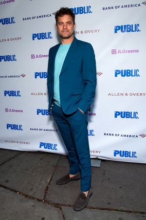 Joshua Jackson Photo