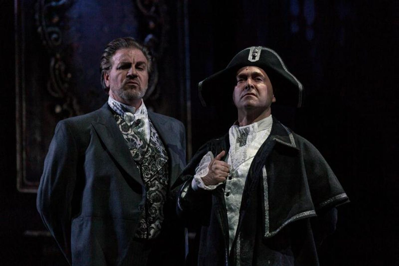 Review:  Anthony Warlow Is Deliciously Dark In SWEENEY TODD THE DEMON BARBER OF FLEET STREET.  Image