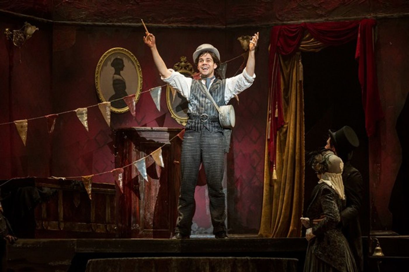 Photo Flash: SWEENEY TODD at Darling Harbour Theatre  Image
