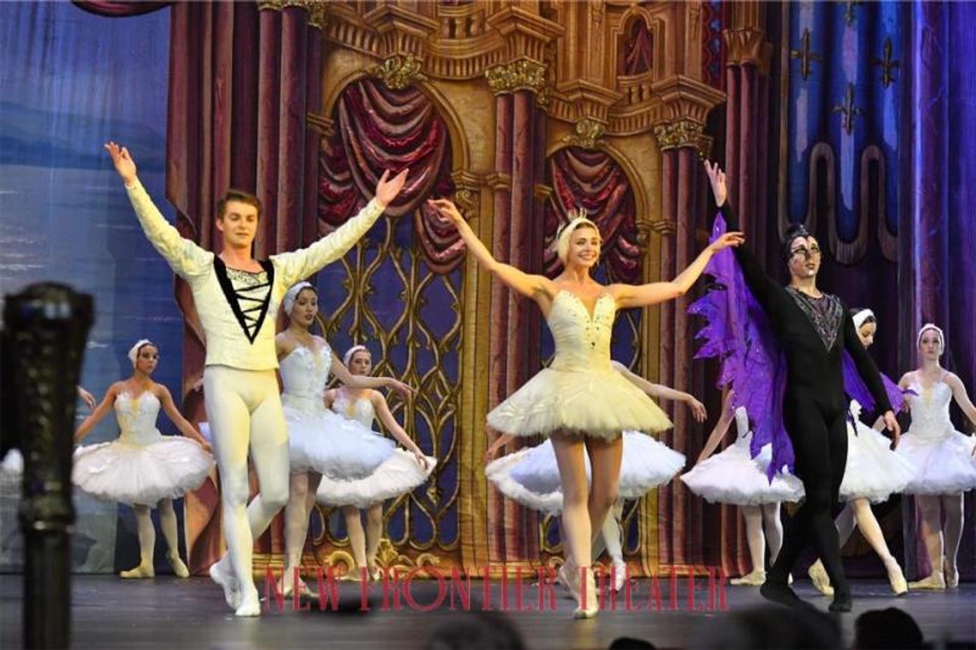 Photo/Video: The Show Must Go On for Moscow Ballet's SWAN LAKE in Manila; Show Runs Now Thru  6/22  Image