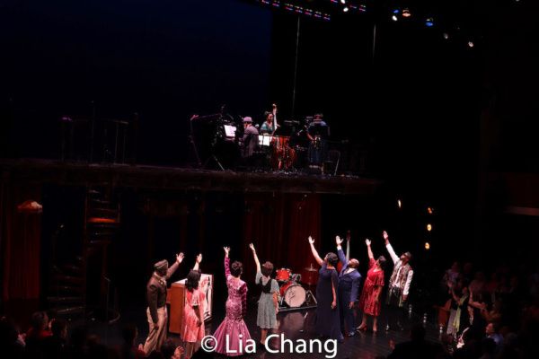 The company of Regina Taylor?s OO-BLA-DEE during the opening night curtain call at Tw Photo