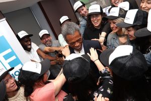 2019 Richard Seff Award winner and 2019 Tony Award winner Andre De Shields and his HADESTOWN family @ BroadwayWorld 2019 Richard Seff Award winner and 2019 Tony Award winner Andre De Shields and his HA Photo