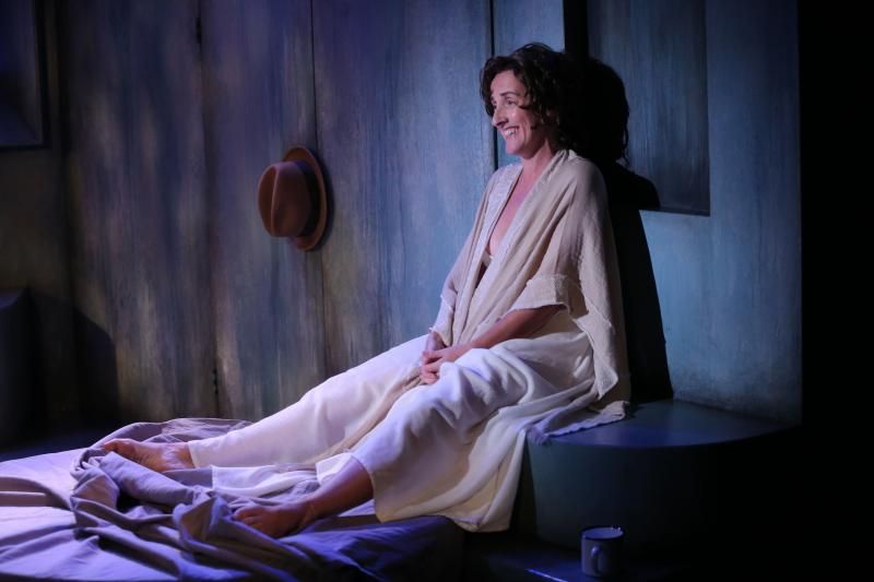 Review: Captivating Aedín Moloney Portrays James Joyce's Free Spirit in YES! REFLECTIONS OF MOLLY BLOOM Review: Captivating Aedín Moloney Portrays James Joyce's Free Spirit in YES! REFLECTIONS OF MOLLY BLOOM Image