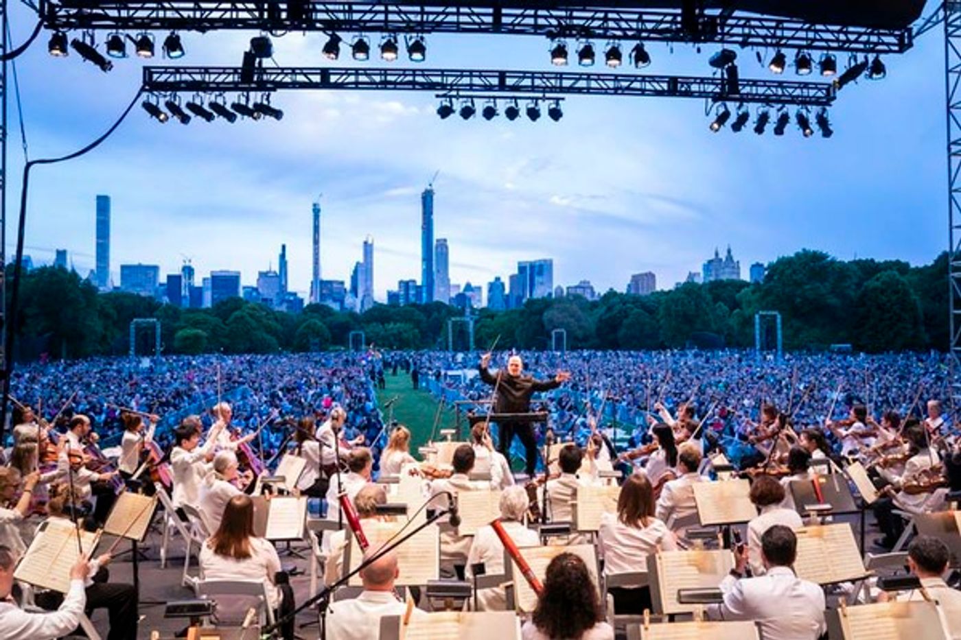 Photo Flash: The New York Philharmonic Visit NYC Parks In Summer Series!  Image