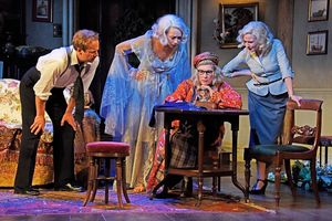 Geoffrey Streatfeild, Emma Naomi, Jennifer Saunders and Lisa Dillon Photo