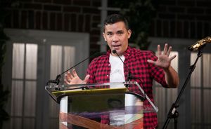 Conrad Ricamora Photo