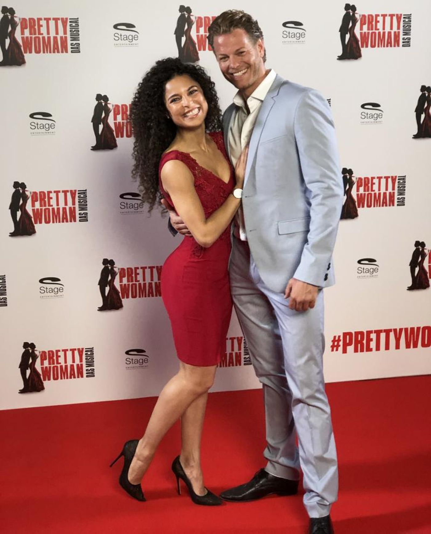 Exclusive: The Stars of PRETTY WOMAN in Germany Meet the Press!  Image