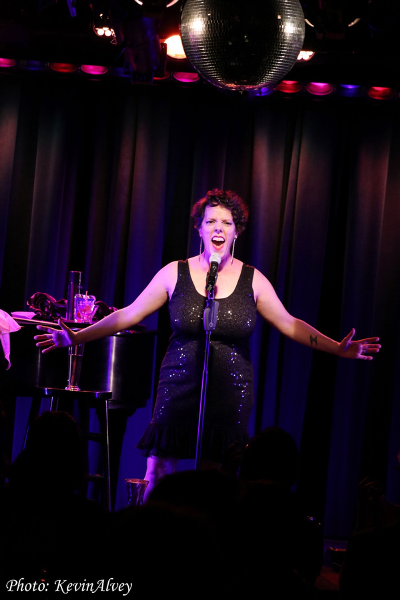 Photo Coverage: Amanda Bruton Brings STILL UNCASTABLE to Laurie Beechman Theater  Image