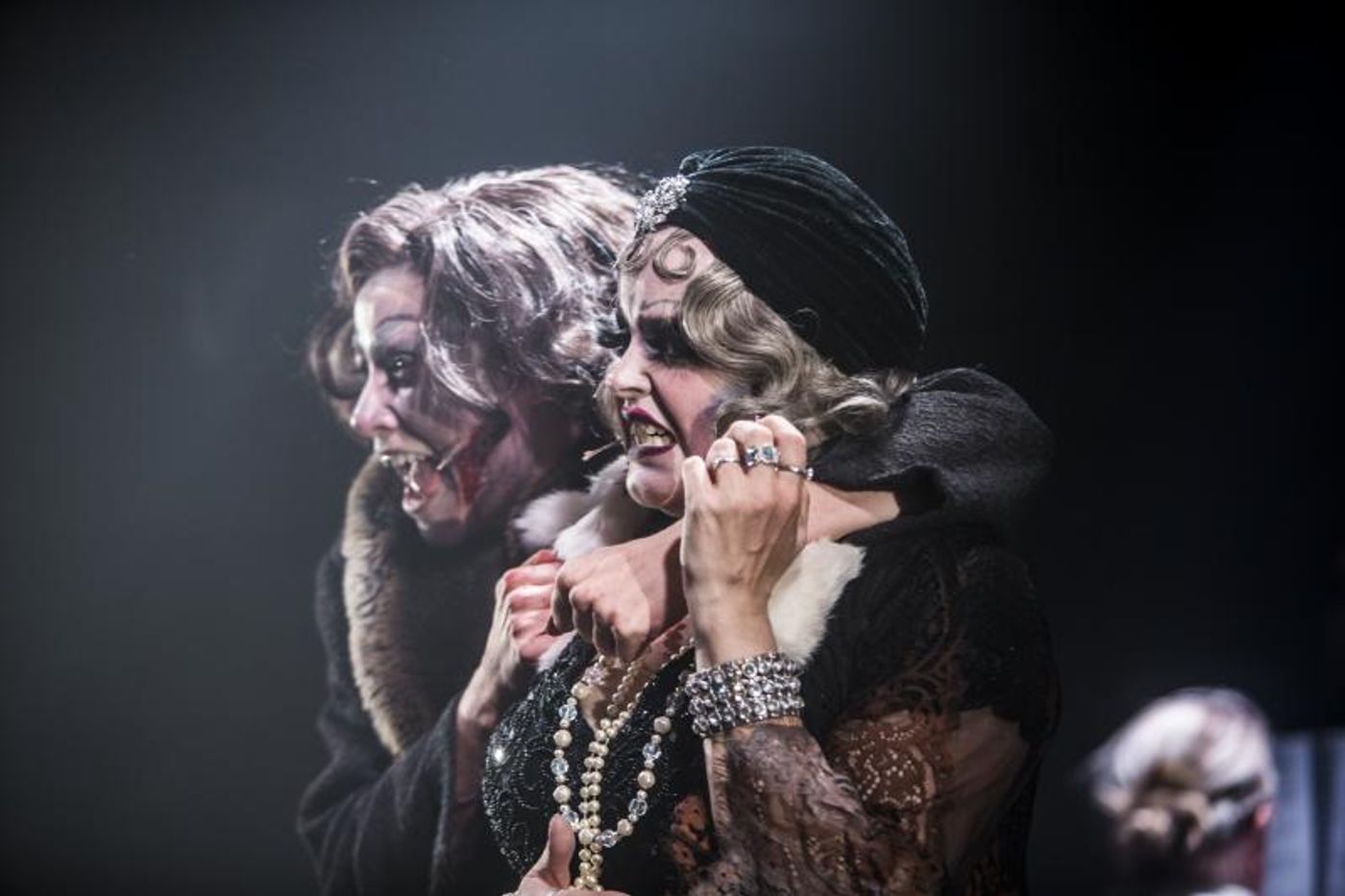 Review: Ghosts Of Sydney's Underworld Come Back To Set The Record Straight In RAZORHURST  Image