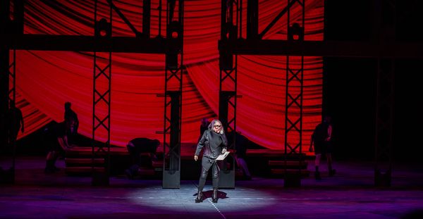 Zoe Vonder Haar Photo