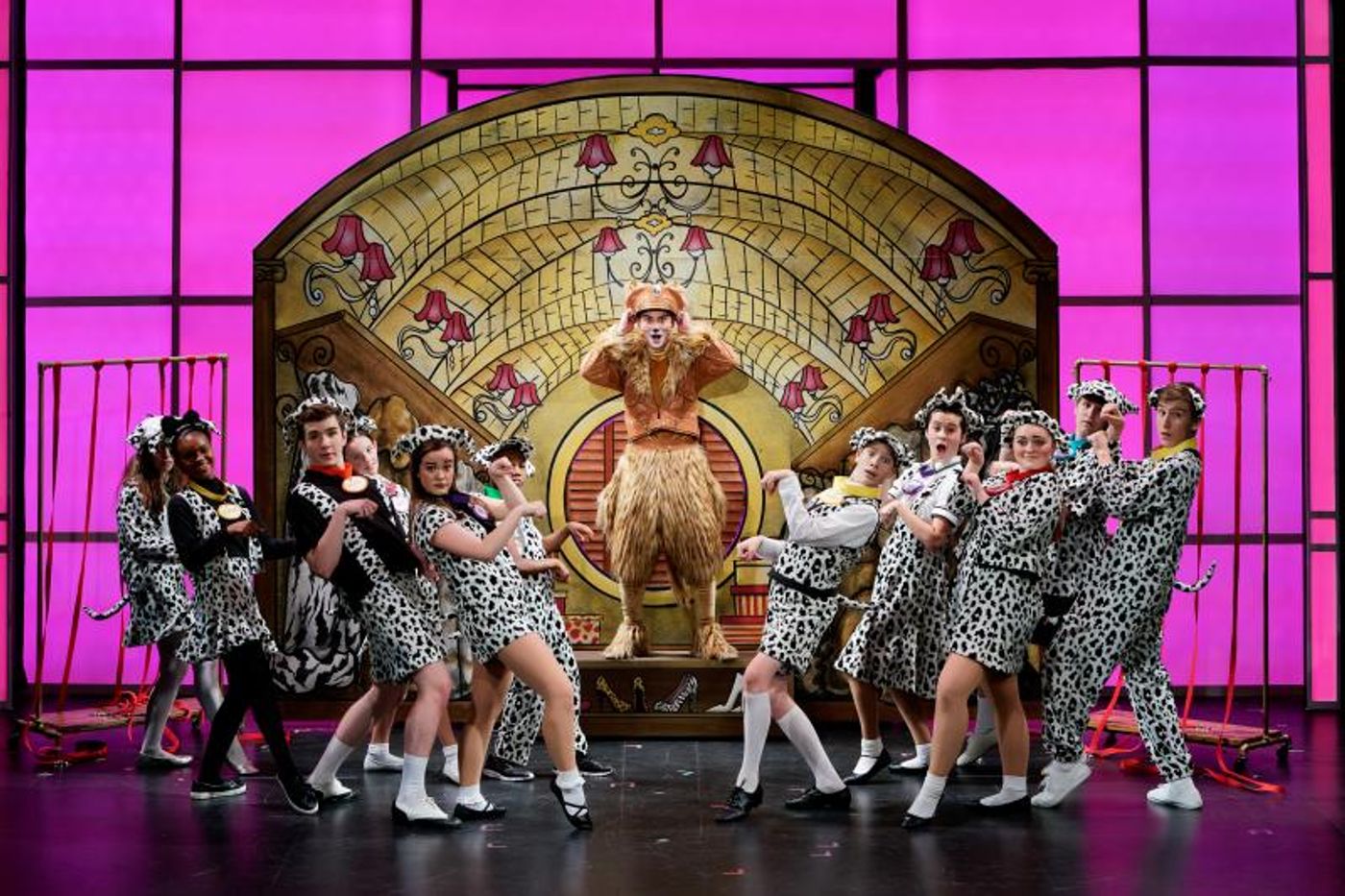 Review: DISNEY'S 101 DALMATIONS Barks Up the Right Tree at Stages St. Louis  Image