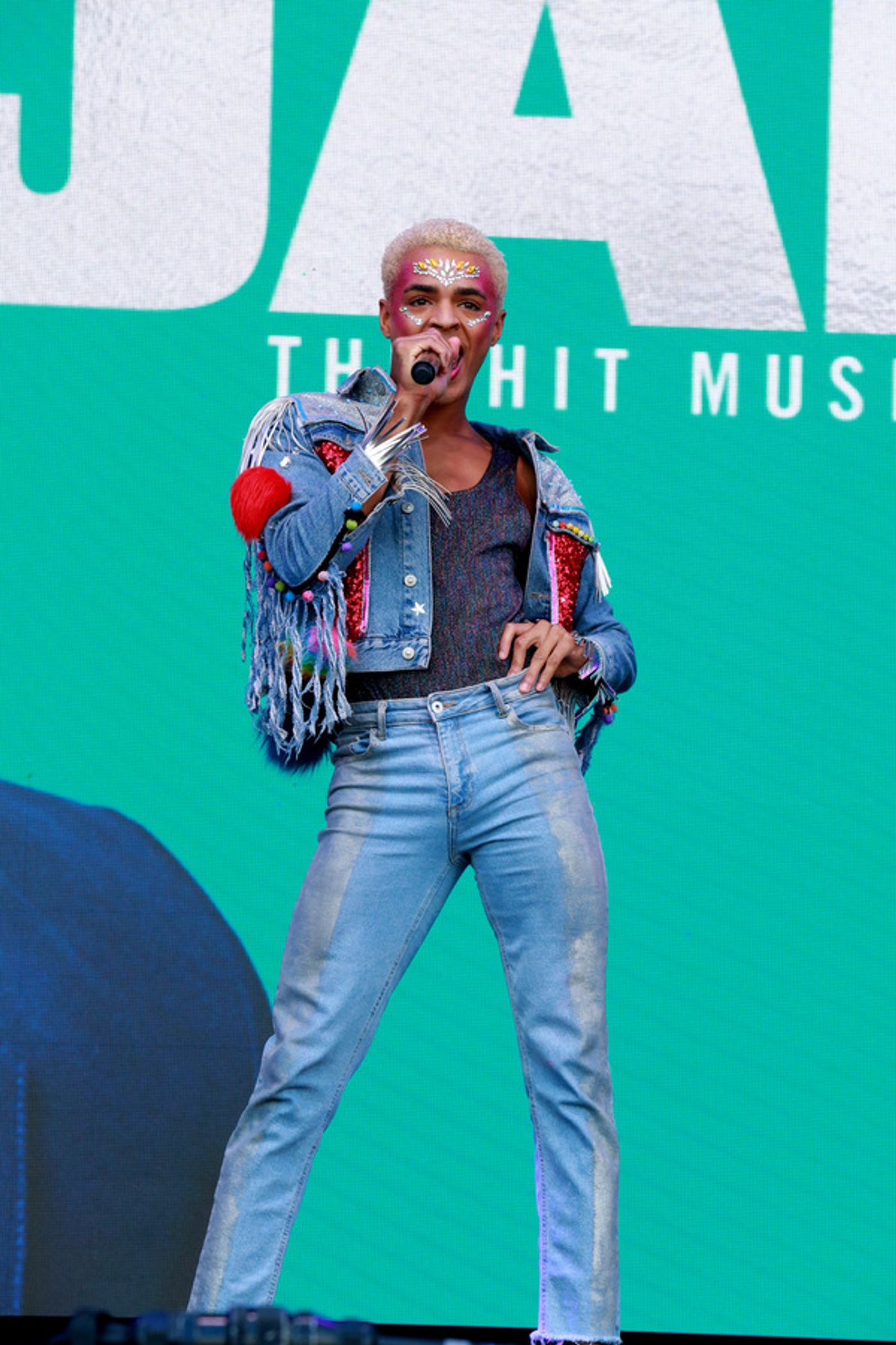 Photo Flash: COME FROM AWAY, TINA, JAMIE, and More Perform at West End Live  Image