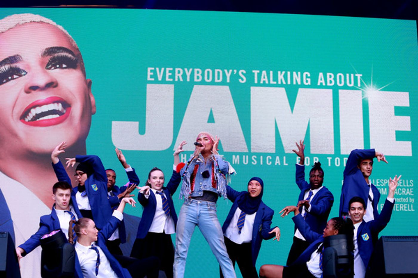 Photo Flash: COME FROM AWAY, TINA, JAMIE, and More Perform at West End Live  Image