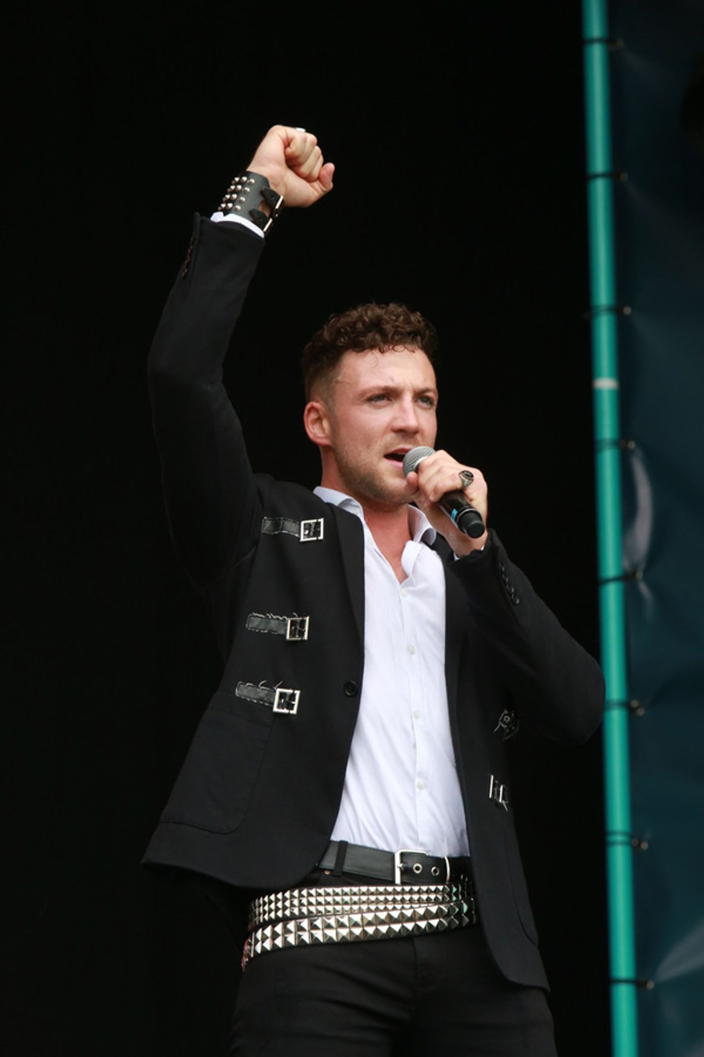 Photo Flash: COME FROM AWAY, TINA, JAMIE, and More Perform at West End Live  Image