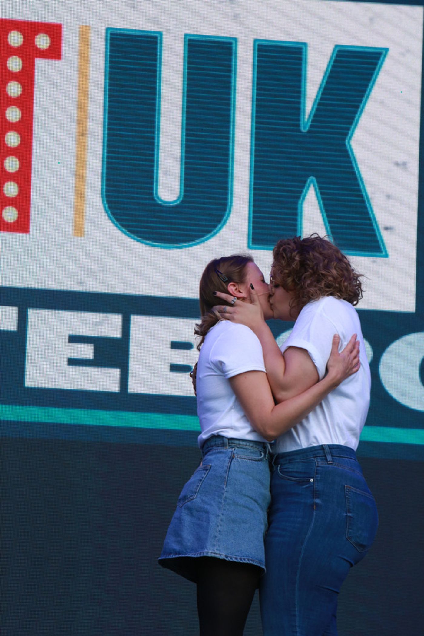Photo Flash: COME FROM AWAY, TINA, JAMIE, and More Perform at West End Live  Image