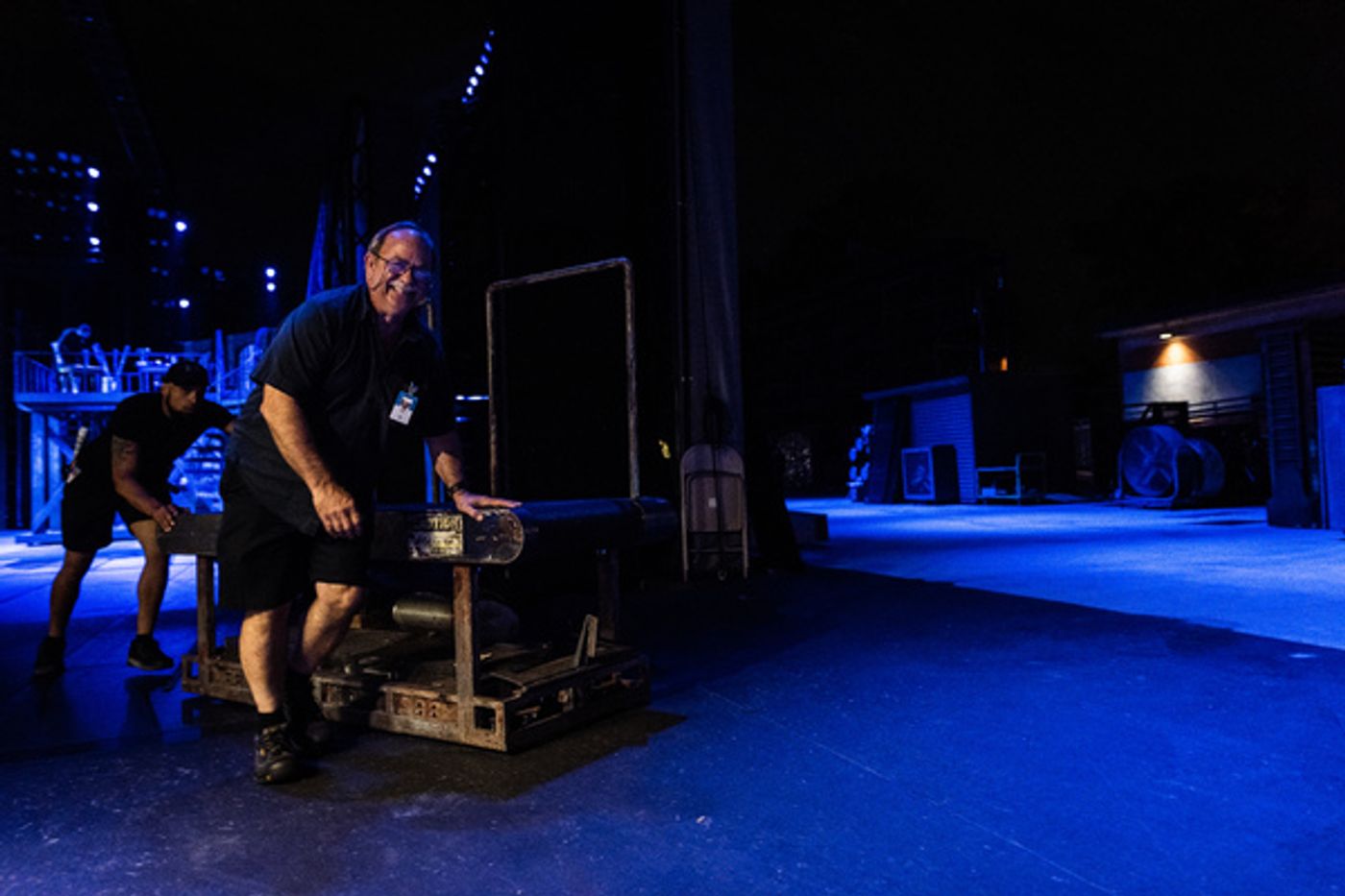 BWW Exclusive: Go Behind The Scenes of KINKY BOOTS at The Muny - Part One!  Image