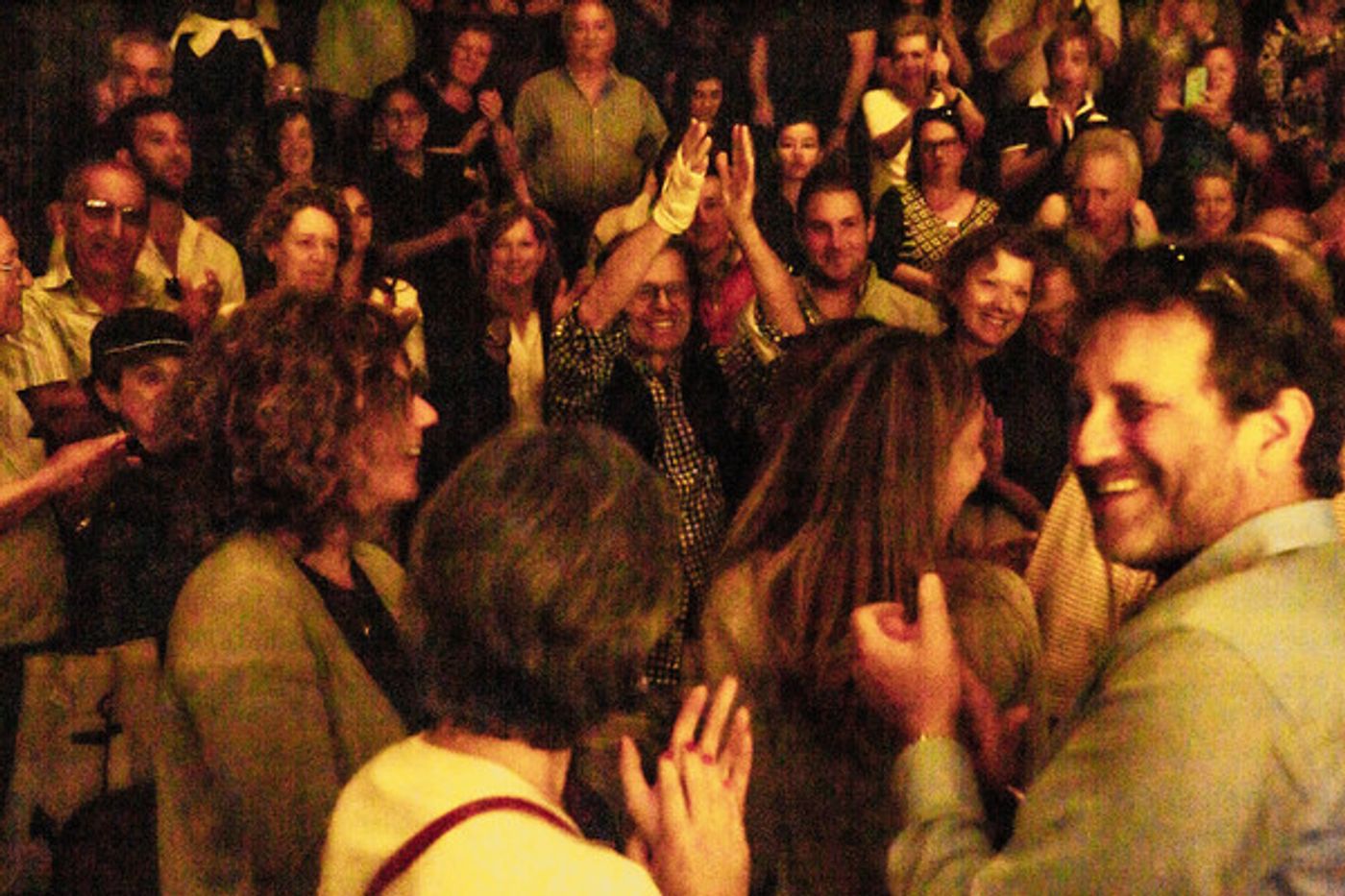 Photo Flash: Mikhail Baryshnikov Visits FIDDLER ON THE ROOF in Yiddish  Image