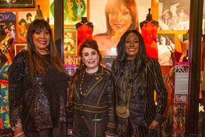 Anita Pointer, Donelle Dadigan, Bonnie Pointer with Exhibit Photo