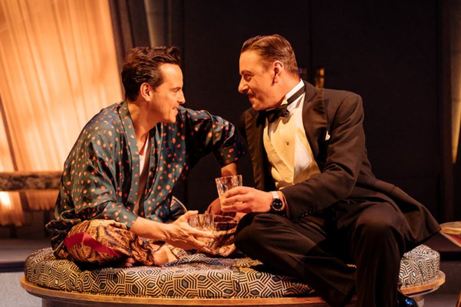 Review: PRESENT LAUGHTER, National Theatre At Home  Image