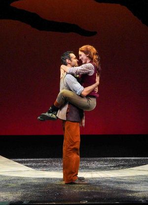 Jonathan Raviv, Mara Davi
@ BroadwayWorld Jonathan Raviv, Mara Davi
Photo