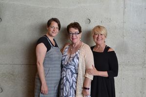 Kristen Van Ginhoven, Molly Smith and Jayne Atkinson  Photo