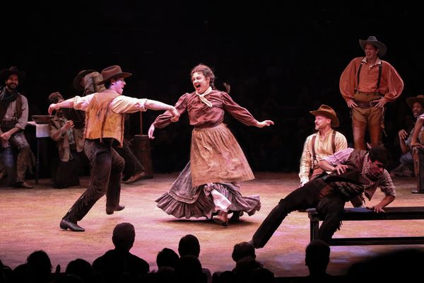 Photo Flash: OKLAHOMA at Broadway Music Circus — photo 19 of 20