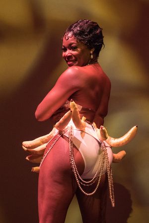 DeQuina Moore Photo