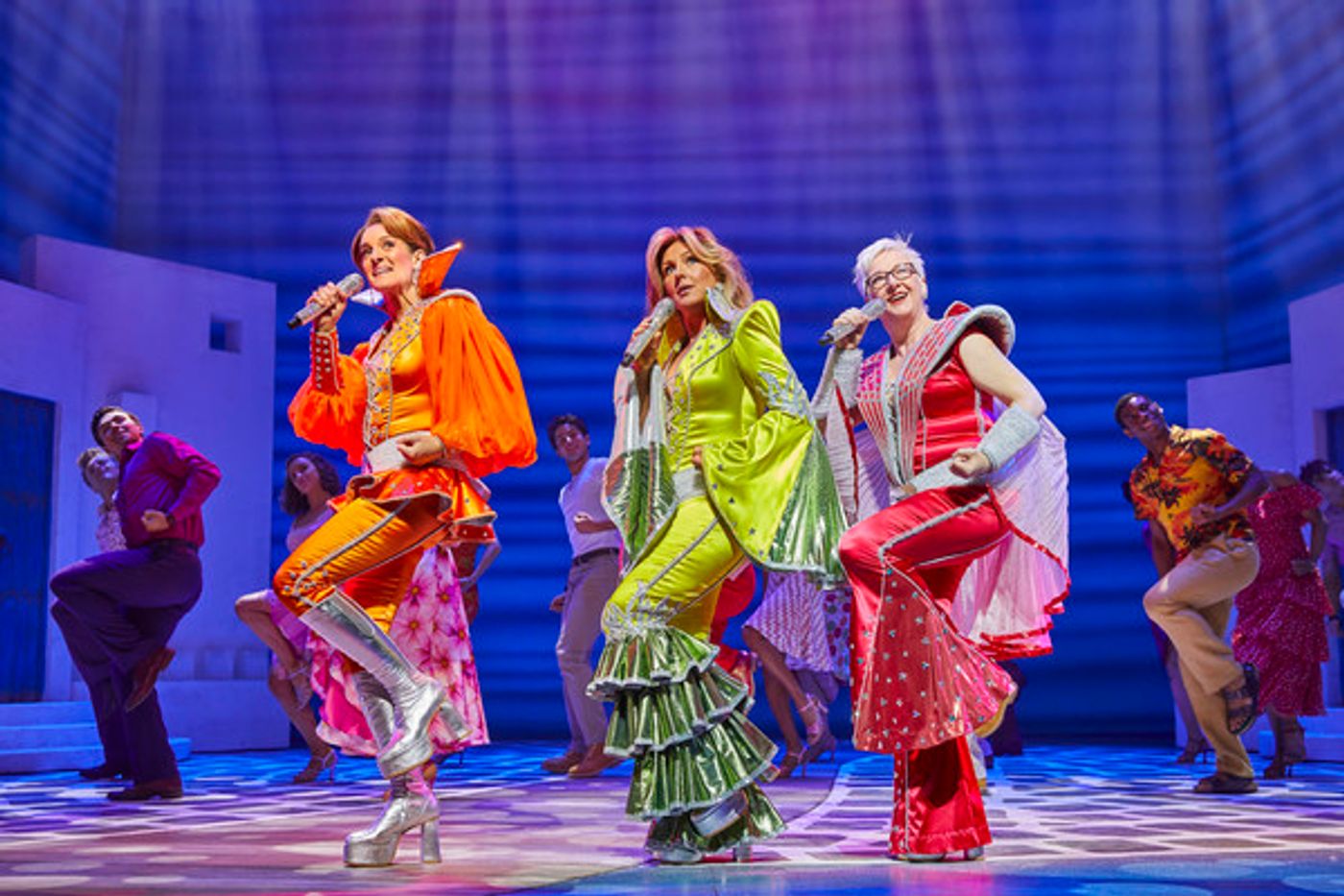 Photo Flash: First Look at the New Cast of MAMMA MIA! at Novello Theatre  Image