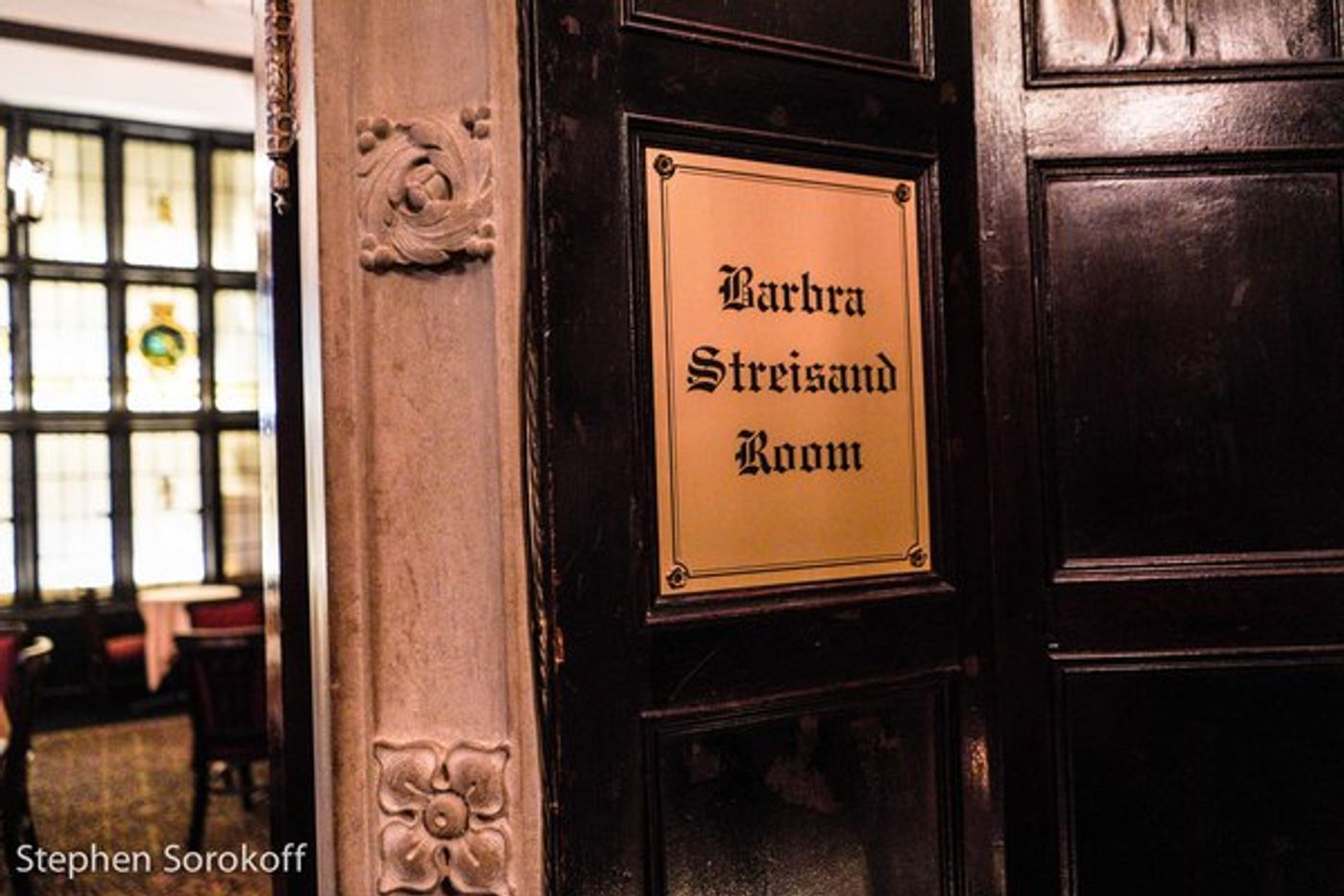 Photo Coverage: Marieann Meringolo Performs at the Friars Club & Joins The Legends On The Walls  Image