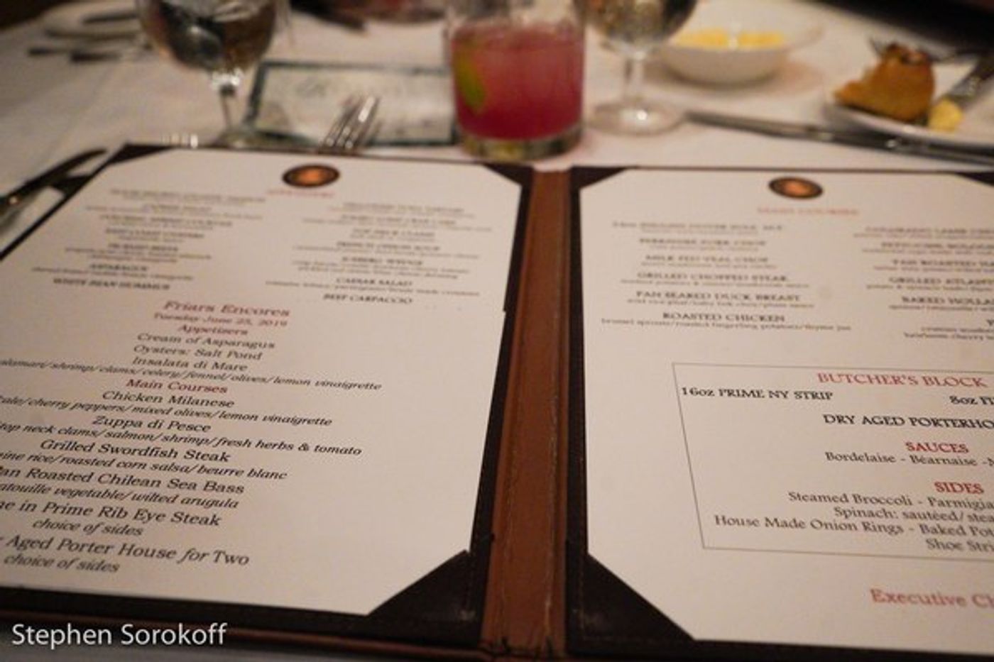 Photo Coverage: Marieann Meringolo Performs at the Friars Club & Joins The Legends On The Walls  Image