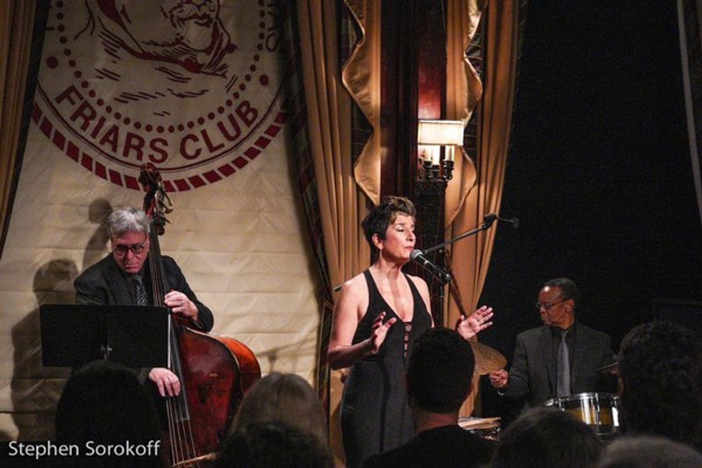 Photo Coverage: Marieann Meringolo Performs at the Friars Club & Joins The Legends On The Walls  Image