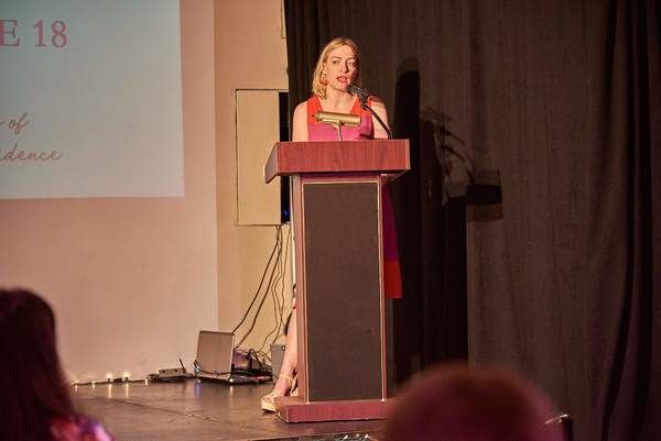 Angela Harner
 Photo