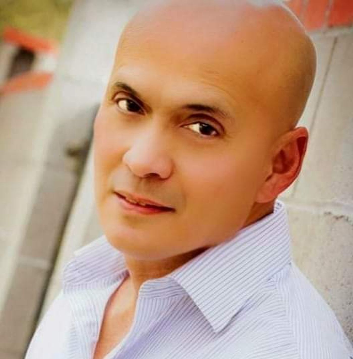 Interview: Robert Encila - Heart and Soul Interview: Robert Encila - Heart and Soul Image