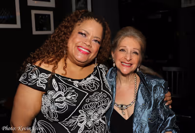 Natalie Douglas, Julie Budd Photo