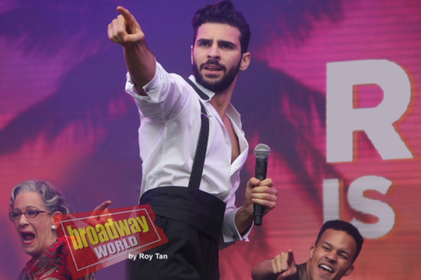 Photo Flash: First Look at ON YOUR FEET in London  Image