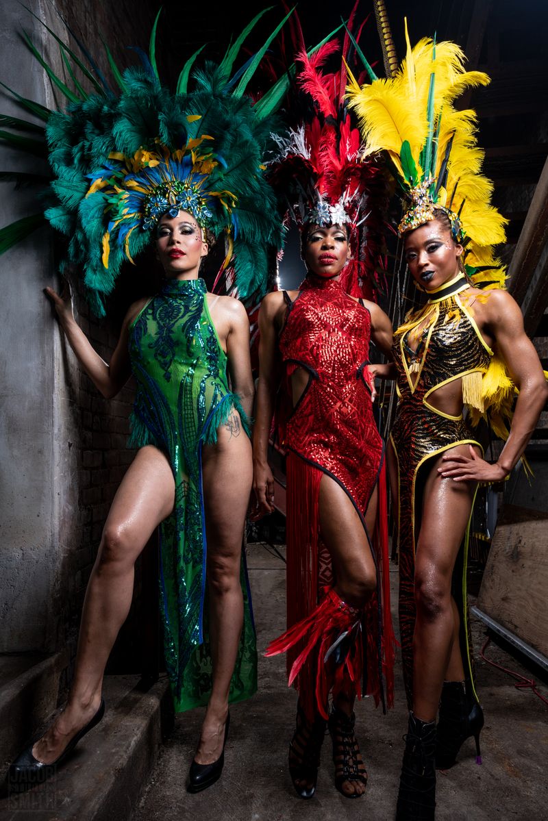 Photo Flash: Broadway Poses for Portraits Backstage at Broadway Bares! — photo 2 of 19