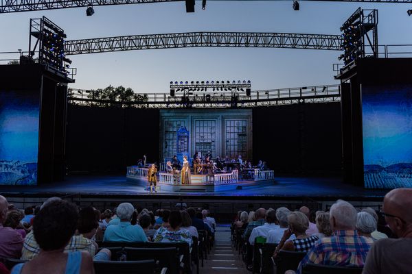 Photo Flash: Bobby Conte Thornton, Ali Ewoldt, Robert Petkoff And More Star In 1776 At The Muny — photo 7 of 51