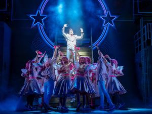 Peter Andre @ BroadwayWorld Peter Andre Photo