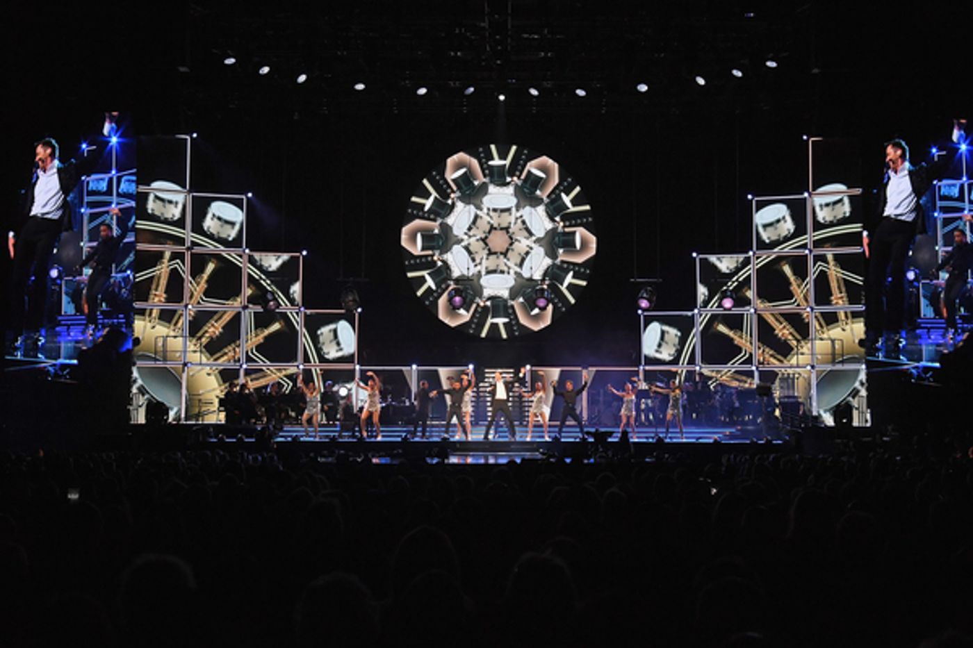 Photo Flash: See the Official Photos from Hugh Jackman's THE MAN. THE MUSIC. THE SHOW.  Image