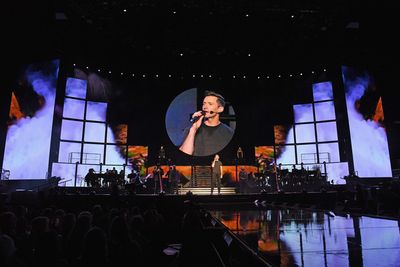 NEW YORK, NY - JUNE 29:  Hugh Jackman performs onstage during Hugh Jackman The Man. T Photo