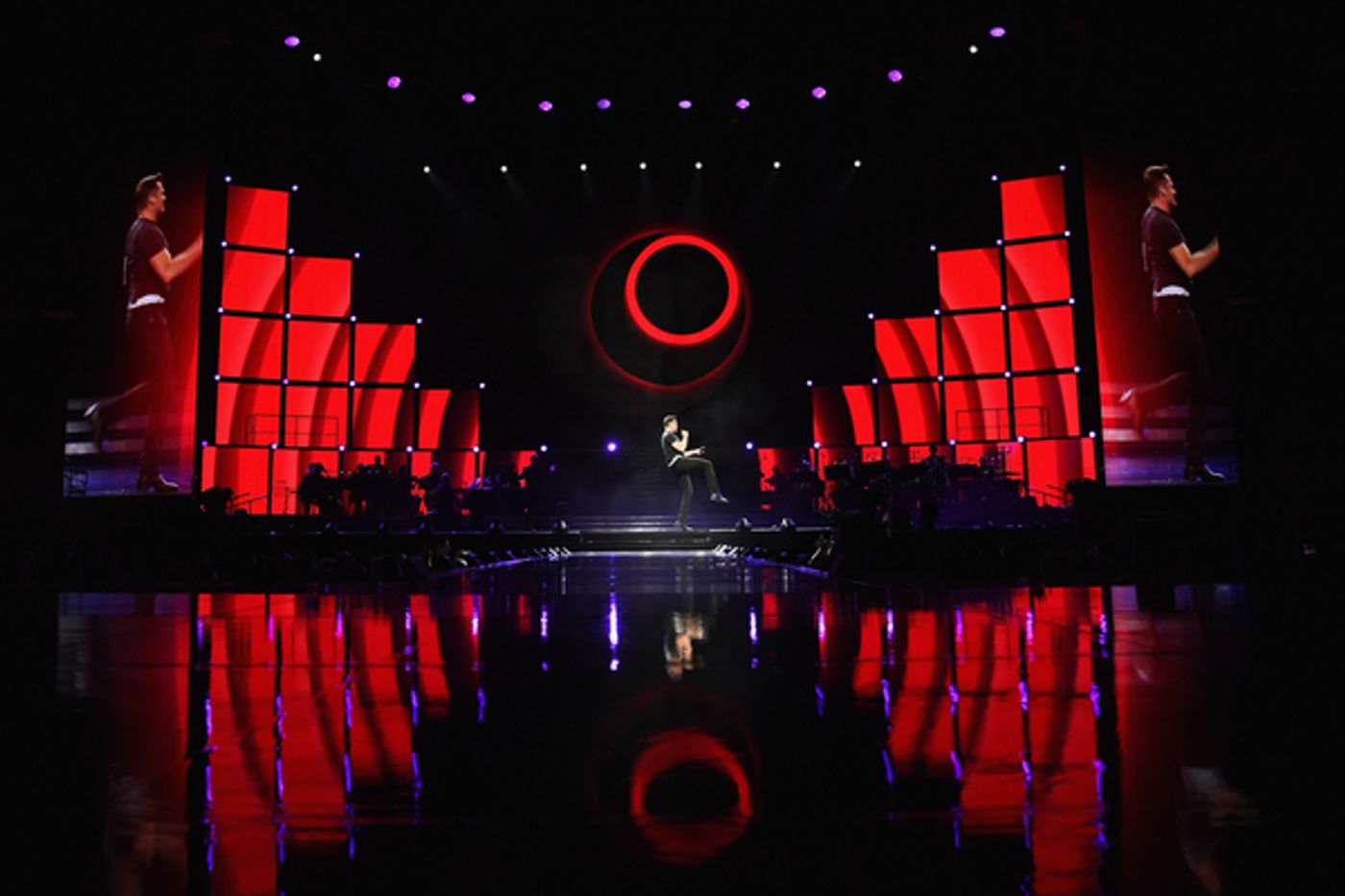 Photo Flash: See the Official Photos from Hugh Jackman's THE MAN. THE MUSIC. THE SHOW.  Image