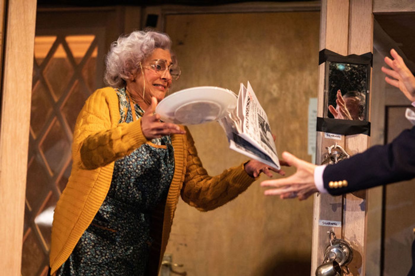 Photo Flash: First Look at NOISES OFF at the Lyric Hammersmith Theatre  Image